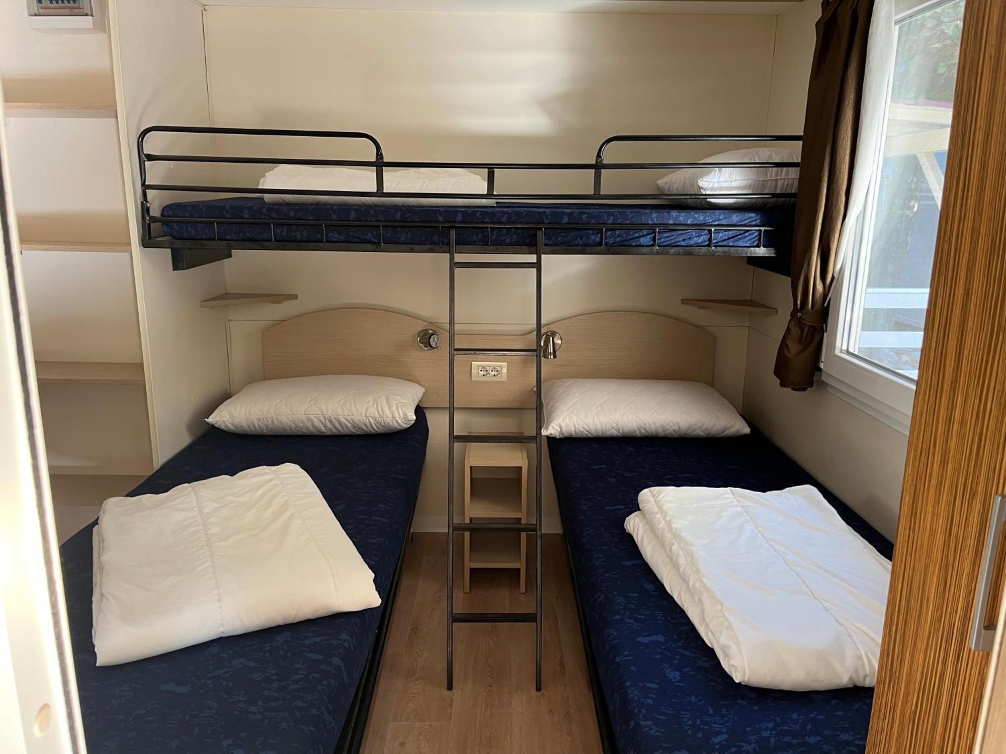 Chalet Camping River Italie Met 2 Slaapkamers أَميليا المظهر الخارجي الصورة