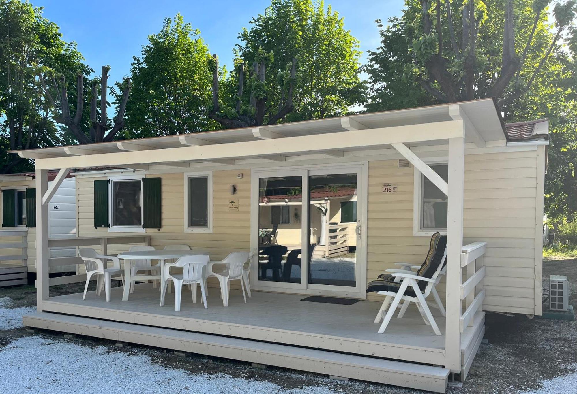 Chalet Camping River Italie Met 2 Slaapkamers أَميليا المظهر الخارجي الصورة