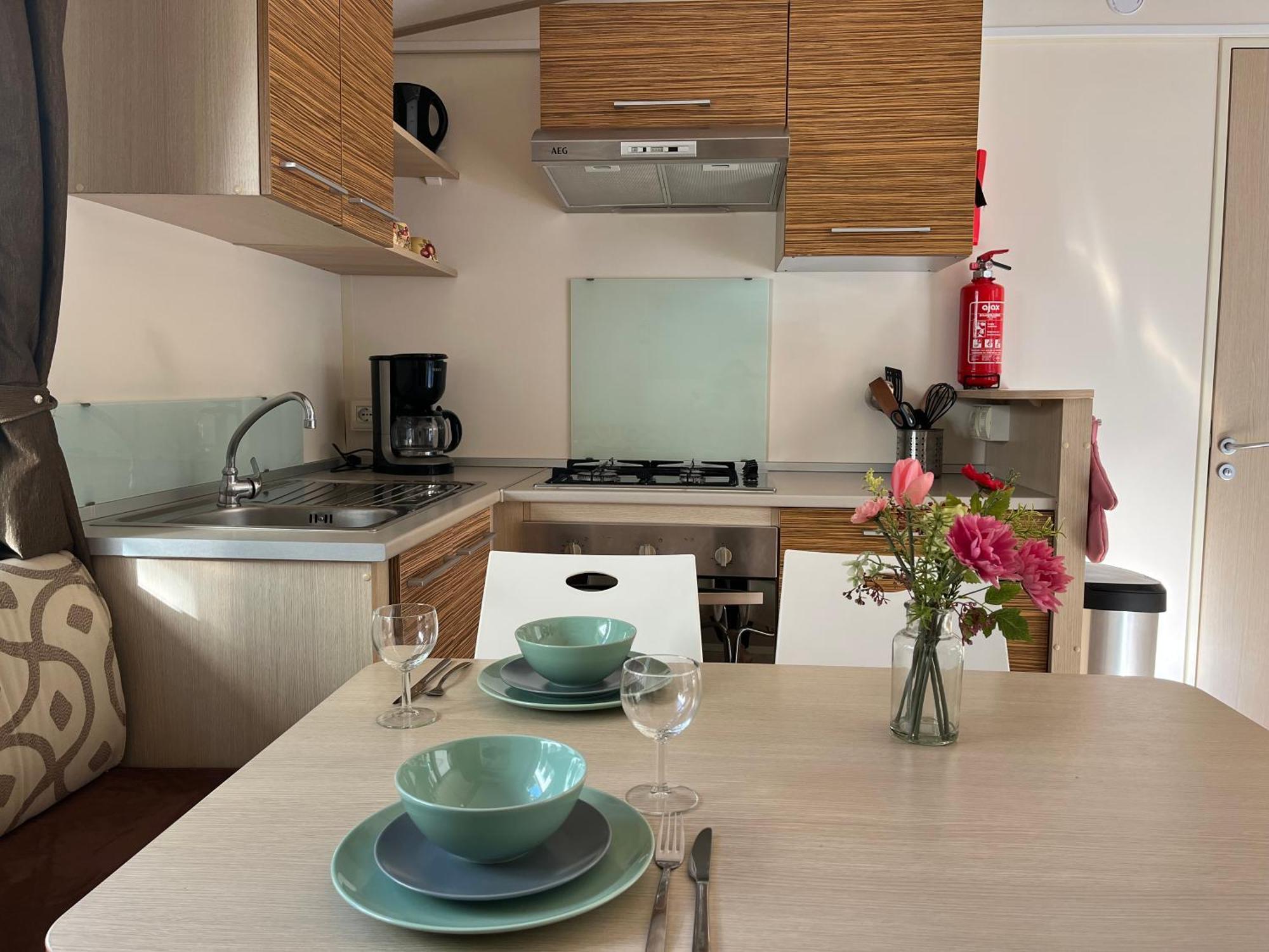 Chalet Camping River Italie Met 2 Slaapkamers أَميليا المظهر الخارجي الصورة